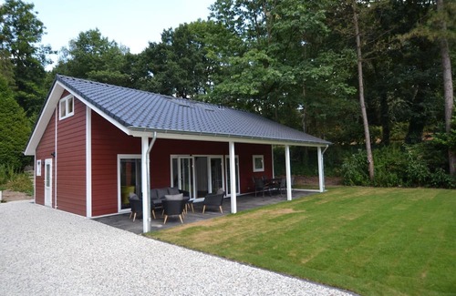 Municipality of Rhenen Maison | Maison de vacances avec terrasse couverte à Rhenen