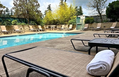 Downtown Maison | Discover our ideally located Redmond, WA