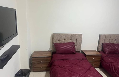 Amman Appartement | Spacious 3-bedroom apartment with AC, WiFi in welcoming Amman