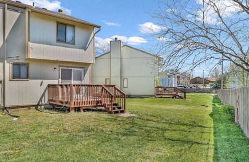 Southwest Topeka Maison | Spacious townhome - 2-bedrooms with King Beds in quite cul-de-sac - sleeps 6