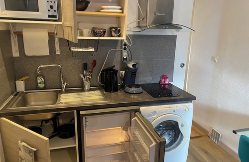 Malzeville Appartement | Nancy,Superbe studio climatisé à 3 mn de la place Stanislas,WIFI,cuisine équipée