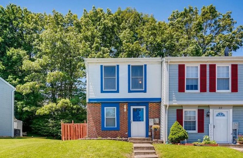 Perry Hall Maison | Stay a While - Stylish & Comfortable 2 Bedroom 1.5 Bath Near White Marsh Mall
