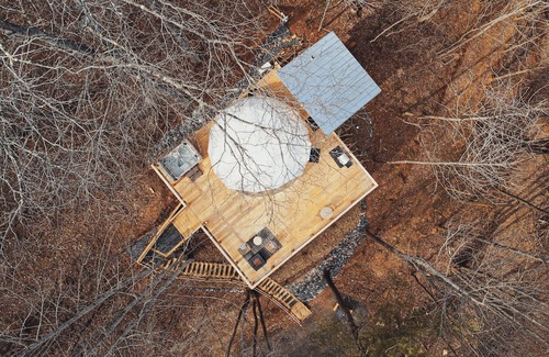 Todd Cabine | Tiny Treepod - Hot Tub, Views, Romantic Oasis