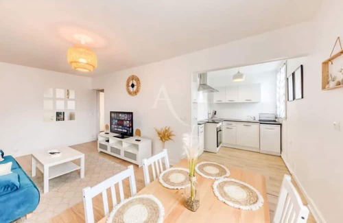 Thiais Appartement | Urban Paradise - Orly 5 min and Paris 10 min away
