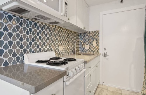 Waikiki Appartement | Romantic View walk to beach*shopping* Friday fun