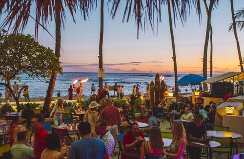 Waikiki Appartement | Romantic View walk to beach*shopping* Friday fun