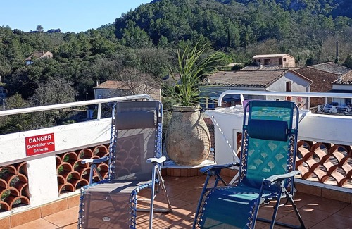 Liausson Maison | MAISON AVEC TOIT-TERRASSE AMENAGE AVEC VUE PANORAMIQUE SUR LE LAC