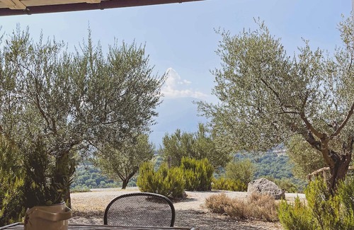 Castiglione a Casauria Appartement | Pietra Pizzuta Country House "Castello" in the heart of Abruzzo. 1 pool