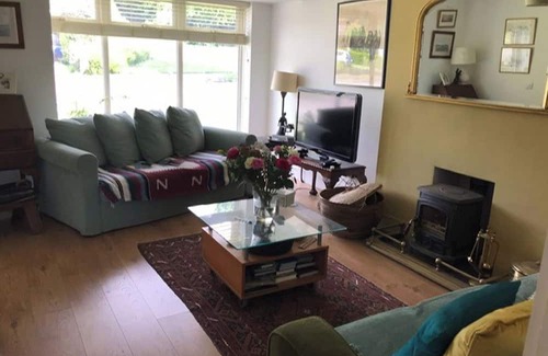Dublin Maison | Coastal Hideaway - Sleeps 4 & Free Parking