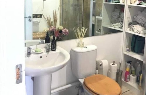 Dublin Maison | Coastal Hideaway - Sleeps 4 & Free Parking