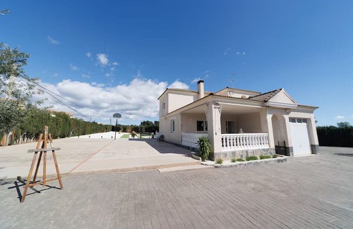 Lliria Maison | Luxury villa 20 min from Valencia