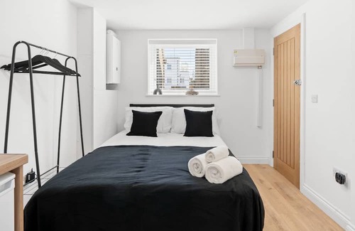 Woodside Appartement | Studio - Norwood Junction - B1
