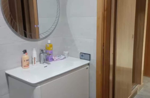 Toulal Villa | Modern Villa Close to Lhdim Square