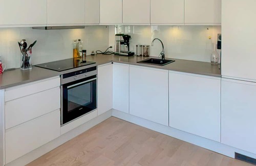 Fidjeland Appartement | Lovely apartment in Tjørhom