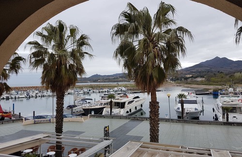 Plage d'Argeles Appartement | Residence with cosy apartment on the port, breathtaking sea and mountain views