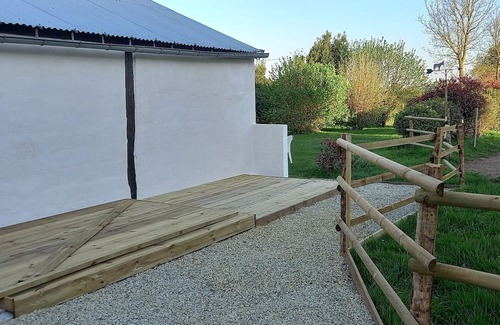 Brehan Maison | Ty Bihânes welcomes you to a peaceful setting in the heart of the countryside, surrounded by donkeys.