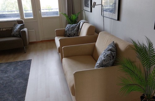 Jyvaskyla Appartement | Spacious apartment with balcony and private parking in the city center.