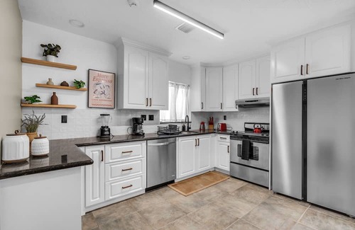 Coral Terrace Maison | Spacious 5BR 2BA in Miami!