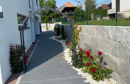 Gurmels Appartement | Peaceful Swiss Getaway w/Pool, Views & Near Bern