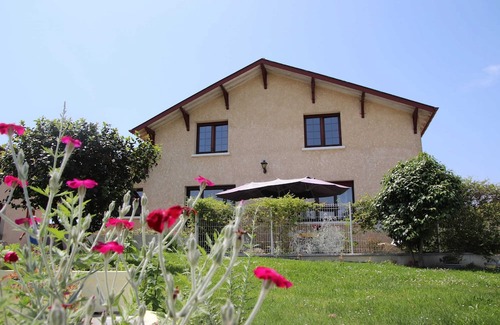 Lahosse Maison | Homerez - Cozy House with Garden in Lahosse