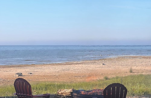 Carp Lake Maison | Private and secluded lakefront 15 minutes from Mackinaw City - Carp Lake