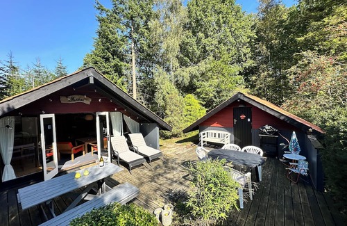 Ansager Cabine | Unique forest cabin by the lake | Near Legoland & Lalandia
