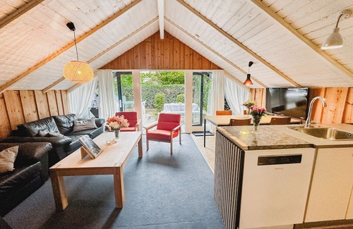 Ansager Cabine | Unique forest cabin by the lake | Near Legoland & Lalandia