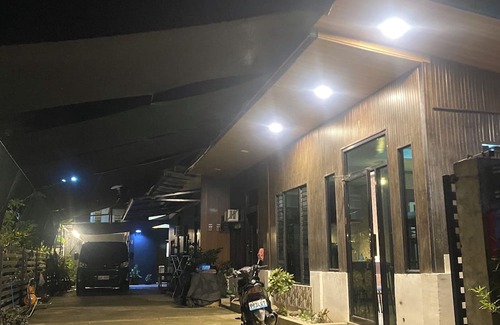 Digos City Appartement | Summers Cozy studio in delightful Digos City with AC