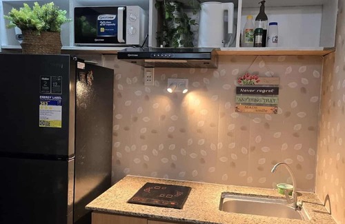 Digos City Appartement | Summers Cozy studio in delightful Digos City with AC
