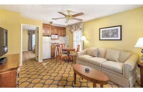 Williamsburg Appartement | 2 bdrm suite, Patriots Place, VA