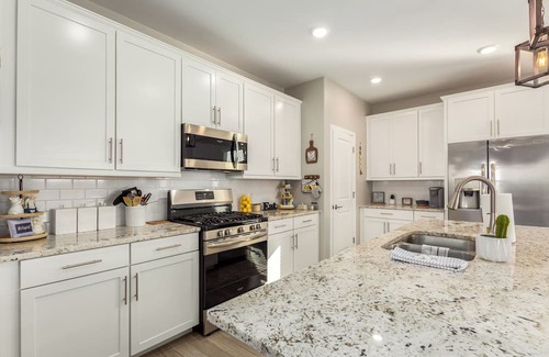 Buckeye Maison | This house is a 3 bedroom(s), 2 bathrooms, located in Buckeye, AZ.