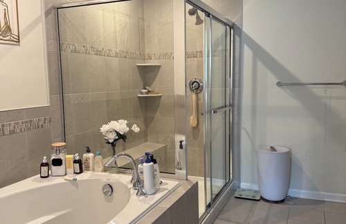 Hanover Copropriété | Cozy 3-bedroom condo with WiFi, AC in fabulous Hanover pet and family friendly