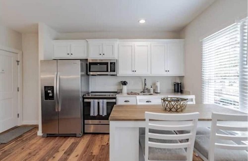 Hannon Park Appartement | Fantastic studio in Leinkauf Historic District!