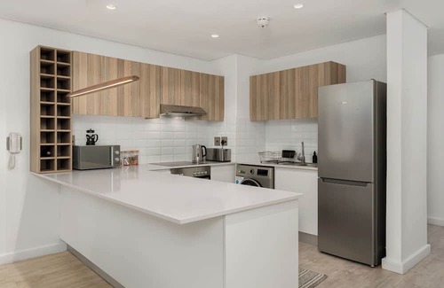 Flora Park Appartement | Modern Greenpoint Getaway