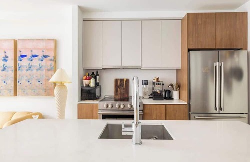 Greenpoint Appartement | India Place by Rove | 2BR Duplex w/Outdoor Spaces