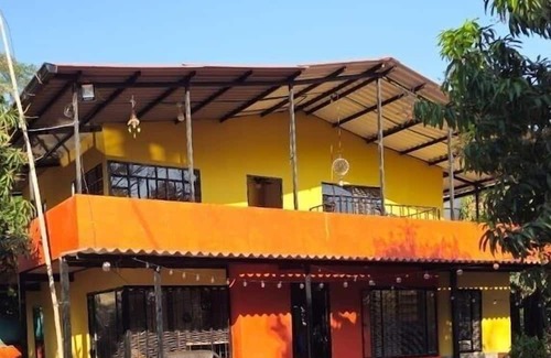 Villeta Cabine | La Ponderosa, a cabin in Villeta, Colombia. a private pool for corporate retreat