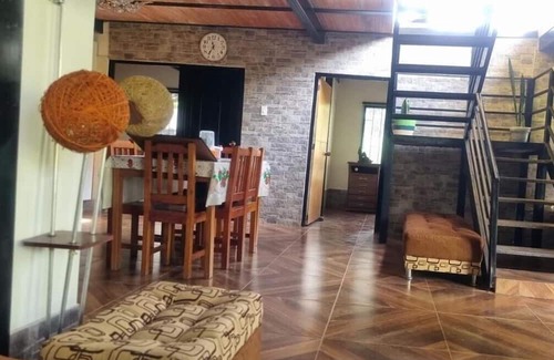 Villeta Cabine | La Ponderosa, a cabin in Villeta, Colombia. a private pool for corporate retreat