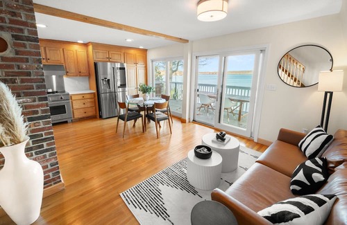 Salem Maison | Breathtaking lake views 15 mins from Mohegan Sun