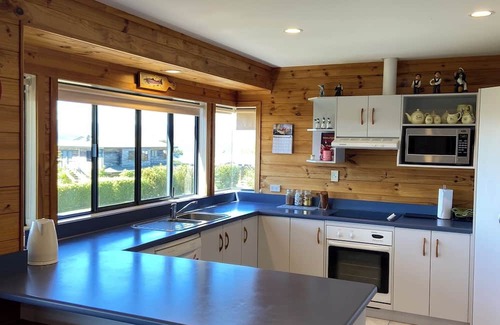 Whareroa Village Maison | Lake Taupo Holiday Home