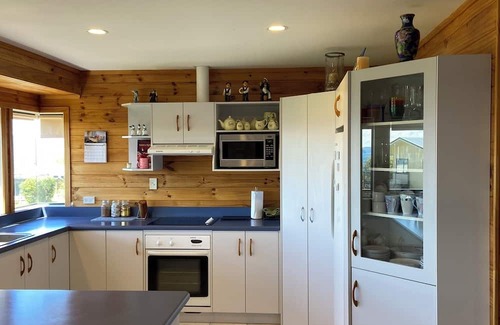 Whareroa Village Maison | Lake Taupo Holiday Home