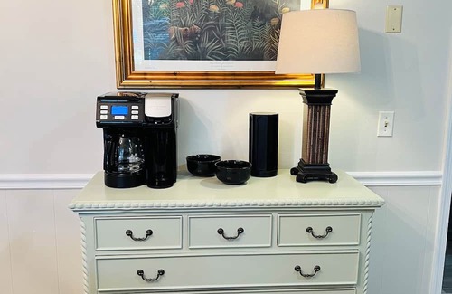 Buies Creek Maison | The Oasis. Cozy 3-bed house 1 mile to Campbell University. WiFi