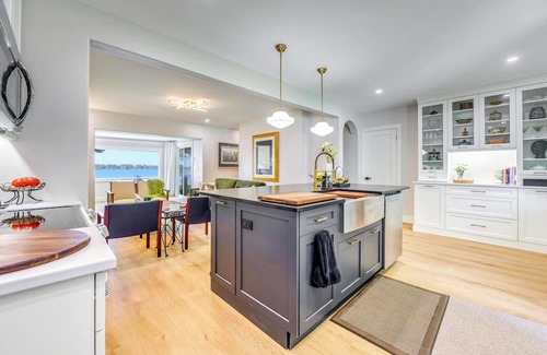 Sombra Maison | Ivy Cottage River Retreat Relax on the dock and watch the ships go by!
