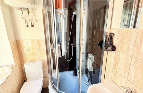Grizinkalns Appartement | Refreshed Studio Apartment in a Beautiful Neighborhood