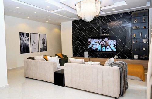 Oshodi-Isolo Appartement | Techsphere Apartment with 2 bedrooms: 10 minutes from the Airport