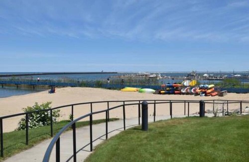 Port Austin Maison | Newly renovated 3-bedroom house with lake views right in downtown Port Austin