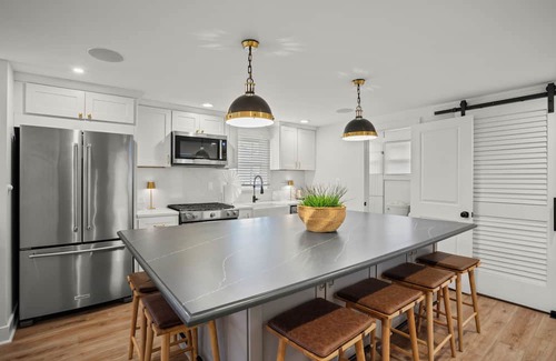 Lutherville Timonium Maison | Inviting Escape Bursting w/Elegance & Style