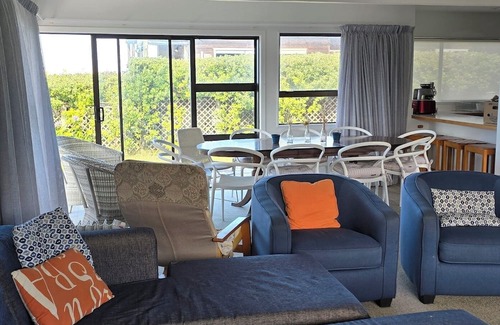 Omaha Maison | Practically beachfront at Omaha