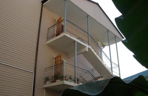 Lazarevskoye Maison | Svirskiy Pliazh Guest House