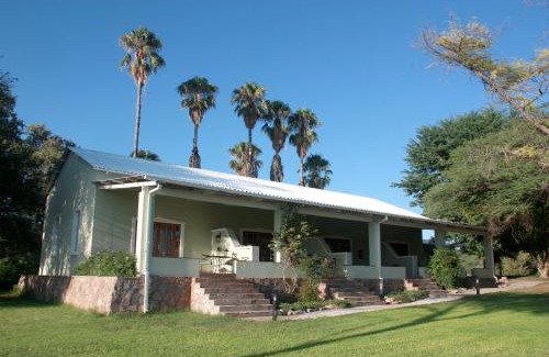 Grootfontein Cabine | Ghaub Nature Reserve & Farm