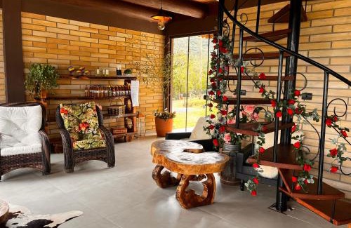 Jacinto Machado Cabine | Chapahalls